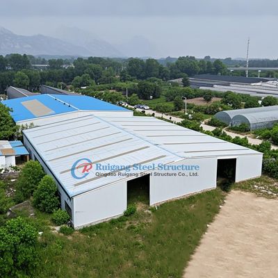 Gelişmiş Yangın Koruması ve Sismik Dayanım Özelliklerine Sahip Güvenli Ağır Hizmet Tipi Geniş Açıklıklı Çelik Yapı Deposu
